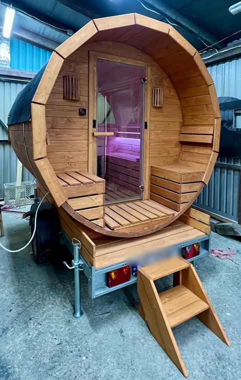 Sauna mobilna z tarasem i podświetleniem LED